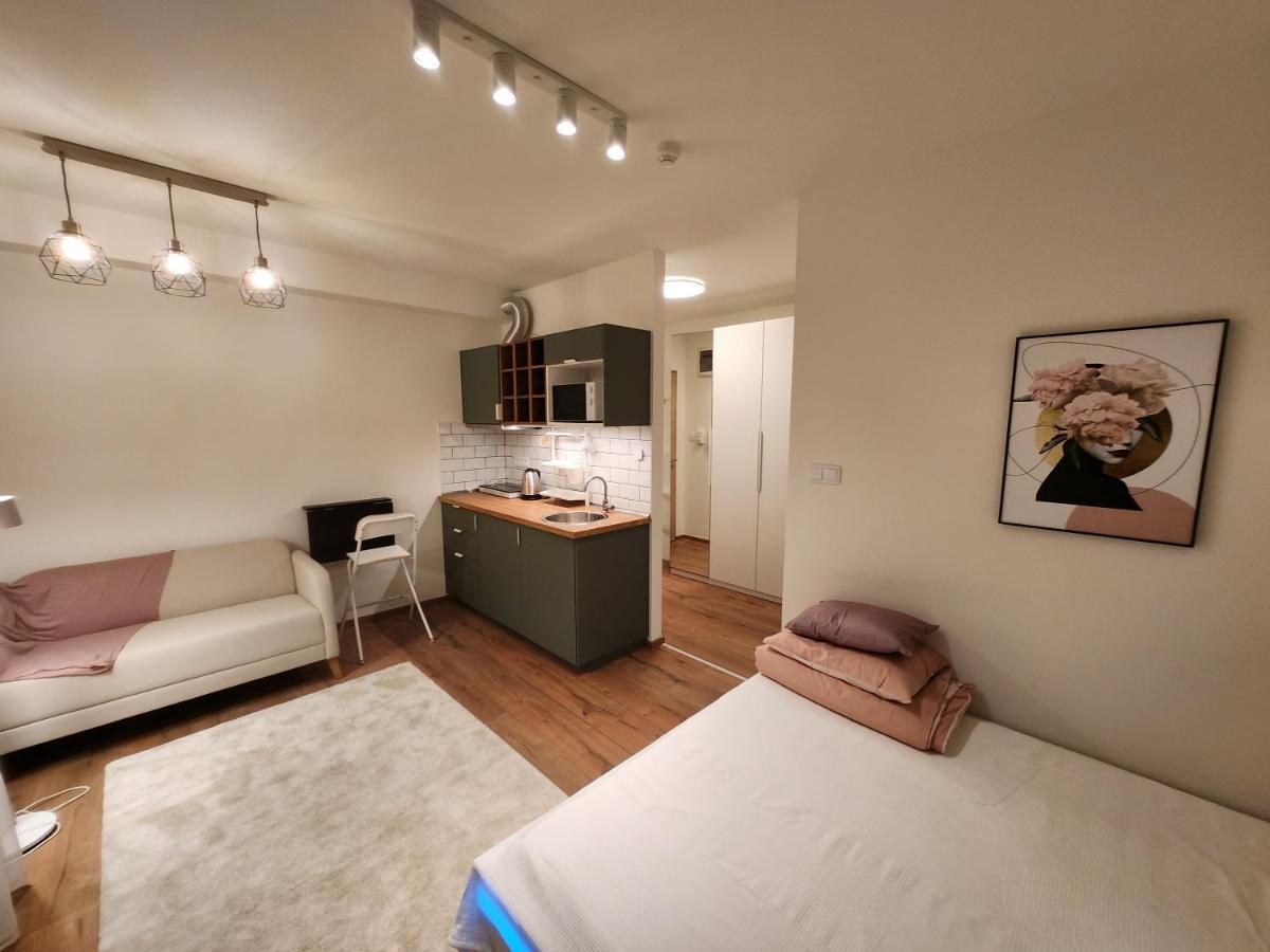 Aparthotel Apartman 18 à Debrecen Extérieur photo